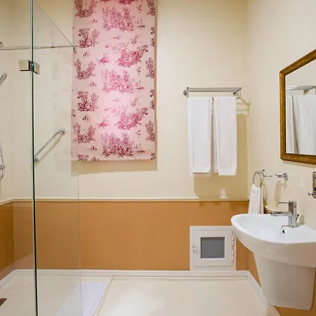 Majestic Hotel-3